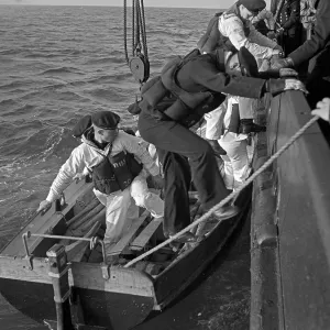 Deutsche Marine-Einheiten beim Kutterpullen-Wettkampf, 1930er Jahre