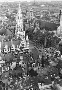 Black And White Munich Photos Drucke: München