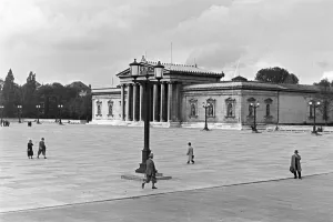 Germany In The 1930s Drucke: München
