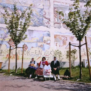Frauen im Kreuzberger Park, Berlin 1990