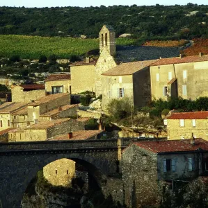 Kirche Saint Etienne in Minerve, Departement Hérault, Frankreich