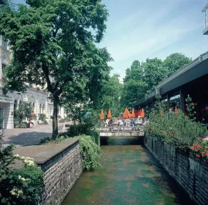 Kaffeehaus an der Bahn