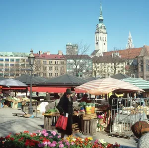 Münchens historischer Markt: Viktualienmarkt in der Altstadt.