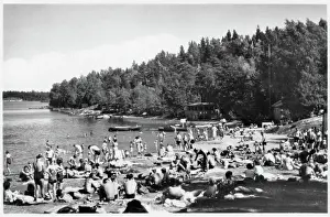 Coastal Scenery Photos Drucke: Bathing beach with bathers