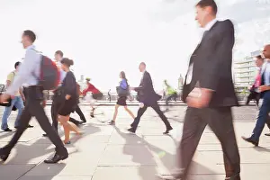 Commuter Rush Hour Scene Drucke: Blurred commuters at rush hour