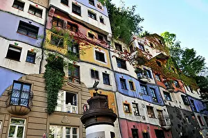 Deserted Houses In Europe Drucke: Building designed by Hundertwasser, Hundertwasserhaus, Vienna, Austria, Europe