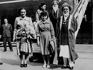 Vintage Royalty Images Drucke: Here For The Coronation -- H.H