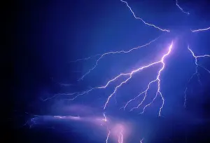 Stormy Weather Photography Drucke: Dramatic flash of air discharge spider lightning. Tucson, Arizona, USA