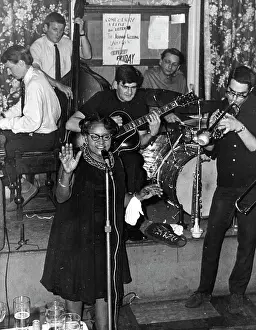Historical Archive Images Drucke: Eva Taylor