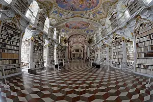 2026 Drucke: Fishey, Innenaufnahme, Bibliothek, Stift Admont, Admont, Steiermark, Österreich.