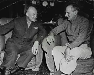 Field Marshal Montgomery Drucke: General Dwight D. Eisenhower (left)