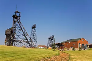 Drucke von Kopfbauwerke auf einem Landschaft, Mine Belmont, Butte, Montana, USA Montana Drucke: Kopfbauwerke auf einem Landschaft, Belmont-Mine, Butte, Montana, USA.