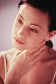 Caucasian Female Beauty Standards Drucke: License this image at https://www