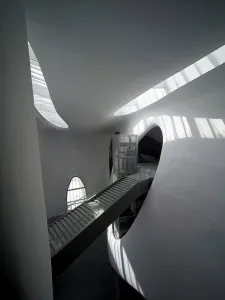 Futuristic Museum Design Drucke: License this image at https://www.superstock.com/asset/1801-64364446
