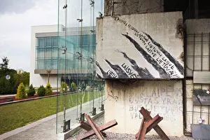 Bilder Datiert 15. Dezember 2011: Litauen, Vilnius, Seimas-Gebäude (Parlament) mit Mauer verwendet als Barrikade gegen sowjetische Truppen am 13