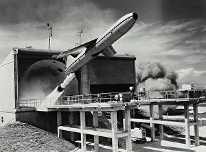 Drucke von Blick von unten auf ein startendes Raketen, Luftwaffe TM-76B Mace Mai Drucke: Blick von unten auf ein startendes Raketen, Luftwaffe TM-76B Mace.