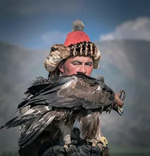 Drucke von Mongolischer Adlerjäger, Kasach mit trainiertem Adlertier, Portrait, Provinz Bajan-Olgii, Mongolei, Asien Verwandte Bilder Drucke: Mongolischer Adlerjäger, Kasach mit trainiertem Adler