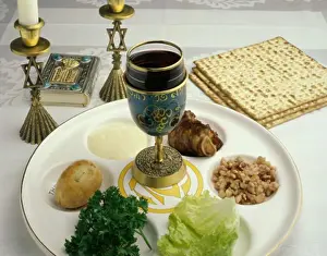 Jewish Holiday Traditions Drucke: Passover Seder Plate