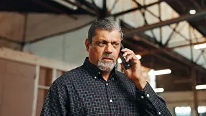 Mobile Phone Communication Drucke: Phone call, carpenter and man in workshop