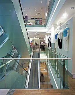 British Building Design Drucke: retail / office development retail