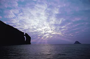 Tranquil Ocean Views Drucke: Silhouette of Cliffs at a coast
