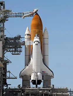 Kennedy Space Center Florida Drucke: Space shuttle Endeavour at launch pad