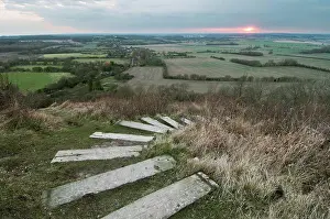 English Countryside View Drucke: Steps leading from The Devil's Kneading Trough at sunset
