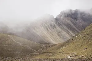 Drucke von Vulkanischer Wolkentag Dezember Drucke: Vulkanischer Wolkentag.