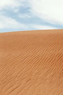 Gobi Desert Landscape Drucke: Waves in the sand against a cloudy sky