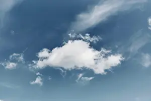 Blue Sky With White Clouds Drucke: White cloud on blue sky
