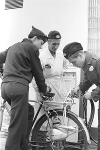 German Special Police Forces Drucke: 1950s bicycle extra. The german moped and motor manufacturer Victoria supplies this bicycle help engine called Vicky