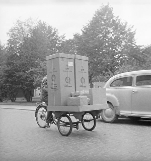 Scandinavian Urban Landscape Photography Drucke: 1950s transportation