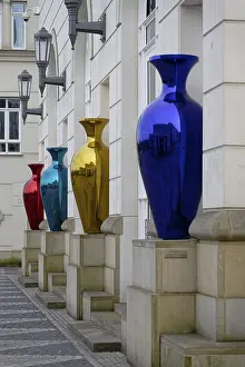 Bilder Datiert 26. Juni 2024: 4 Elemente, Vase, Gerichtsbezirk