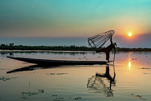 Southeast Asia Evening Atmosphere Drucke: 5877752