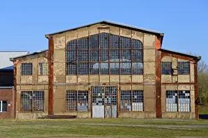 Abandoned Factory Germany Drucke: Abandoned factory with large windows and rusty structures