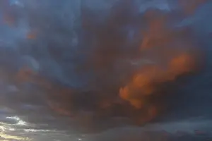 Reddish Clouds Germany Drucke: Abned sky with reddish clouds, Thuringia, Germany