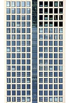 Uninhabited Building Structure Drucke: Abstract window facade
Abstract window faade