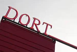 Directional Sign Post Drucke: Advertising on a container