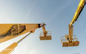 Empty Construction Site Drucke: Aerial work platform