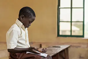 Classroom Education Concept Drucke: African kid learning class