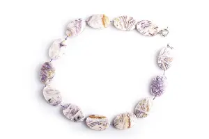 Colorful Gemstones Drucke: Agate colored beads isolated on white background