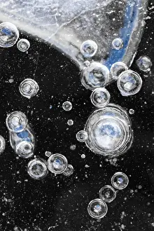 Austria Ice Formations Drucke: Air pockets, air bubbles and structures in ice