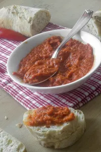 White Bread Meal Drucke: Ajvar and white bread