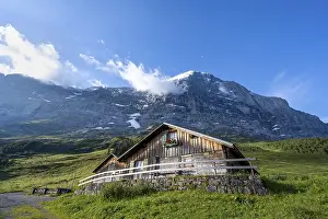 Bernese Oberland Scenery Drucke: Alpine hut and summit of the Eiger