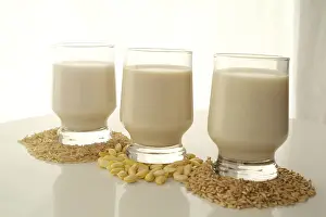 Organic Milk Alternatives Drucke: Alternative to milk