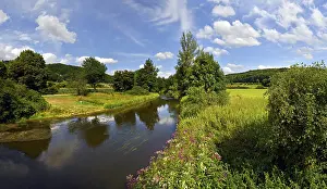 Southern Germany Rural Scene Drucke: Altmuhlt river flows between green fields and trees