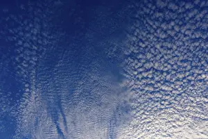 Altocumulus Cloud Formation Drucke: Altocumulus clouds, Upper Austria, Austria