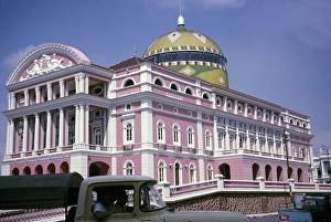 Das Amazonas-Theater, erbaut 1895, Teatro Amazonas, historisches Opernhaus, Manaus, Brasilien 1962 Architekt Celestial Sacardim Architektur aus der Belle Époque der Rubberindustrie des 19. Jahrhunderts
