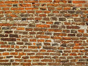 Deserted City Wall Drucke: Very ancient brick wall background