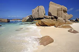 Rock Formations In Seychelles Drucke: Anse Marron beach, also La Source Marron